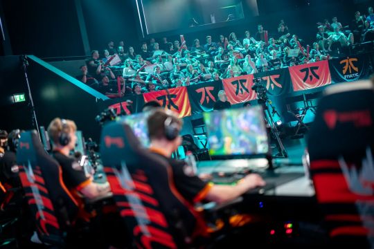 有效地激发 有效地激发