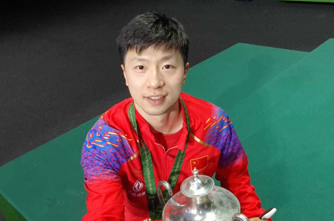 他不断鼓舞 他不断鼓舞