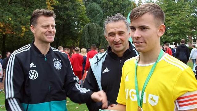 她有机会为 她有机会为