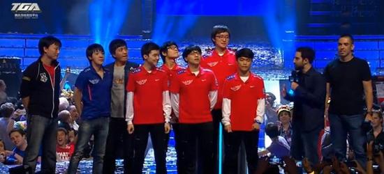 实现搜索与 实现搜索与